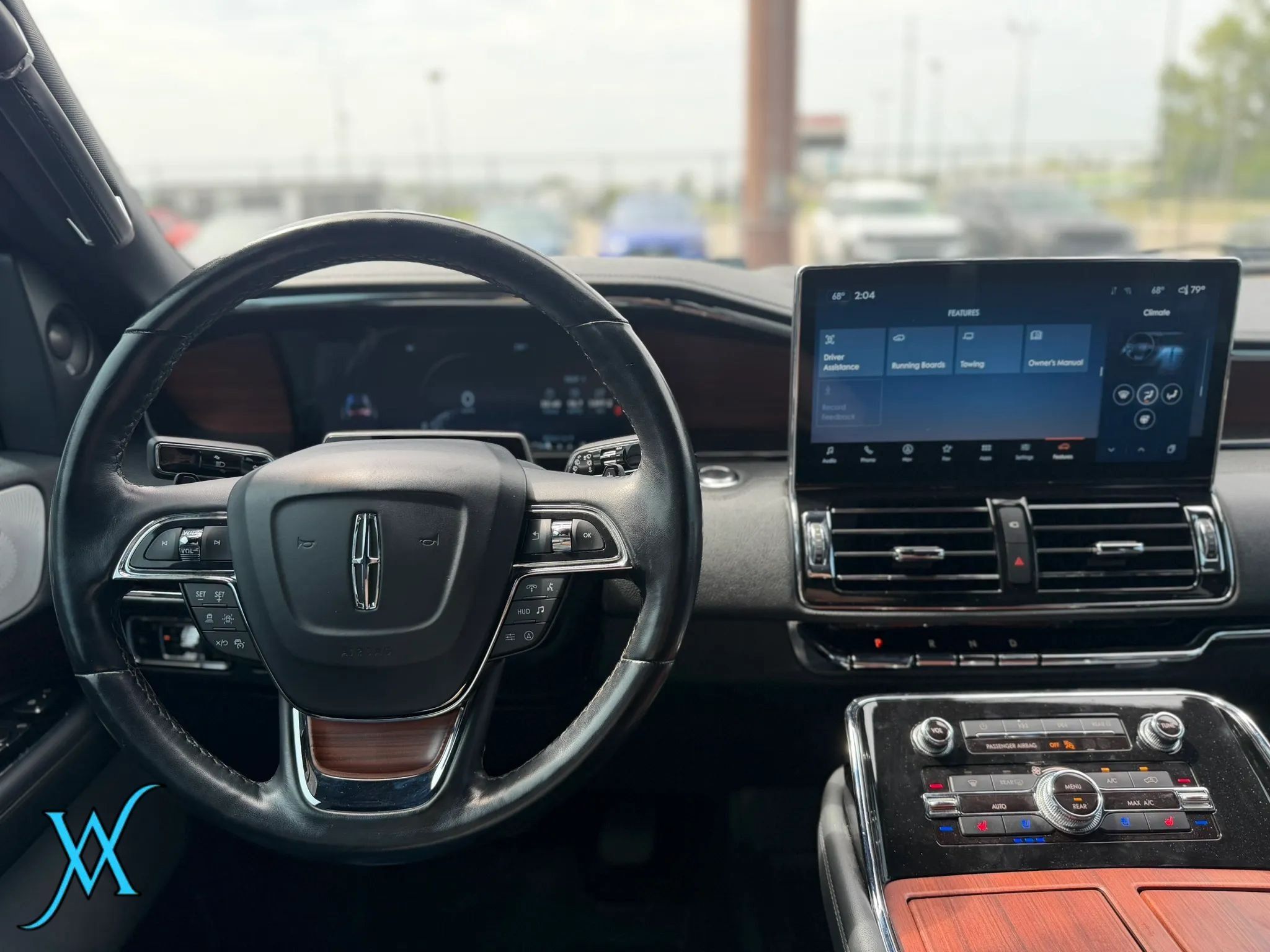Used 2023 Lincoln Navigator Reserve AWD/4WD image 32