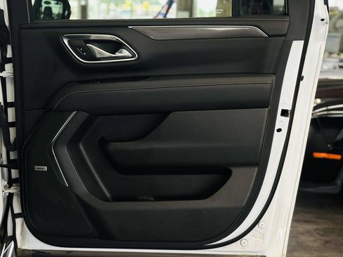 Used 2023 GMC Yukon XL AT4 w/ LPO, Floor Liner Package AWD/4WD image 45