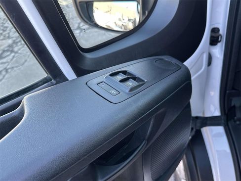 Used 2023 RAM ProMaster 2500 image 22