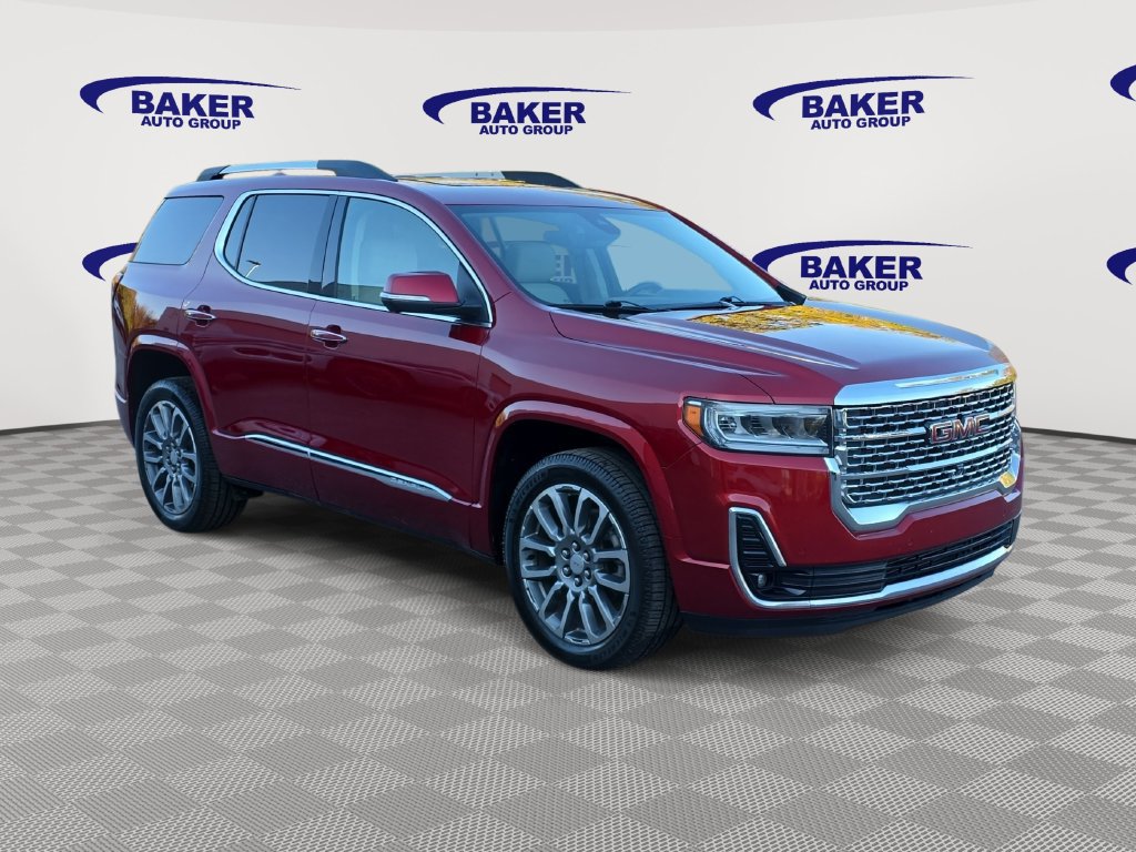 Used 2023 GMC Acadia Denali w/ Denali Ultimate Package AWD/4WD image 3