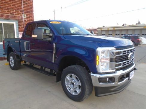New 2026 Ford F250 XLT w/ FX4 Off-Road Package AWD/4WD image 19