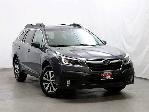 Used 2022 Subaru Outback Premium image 1