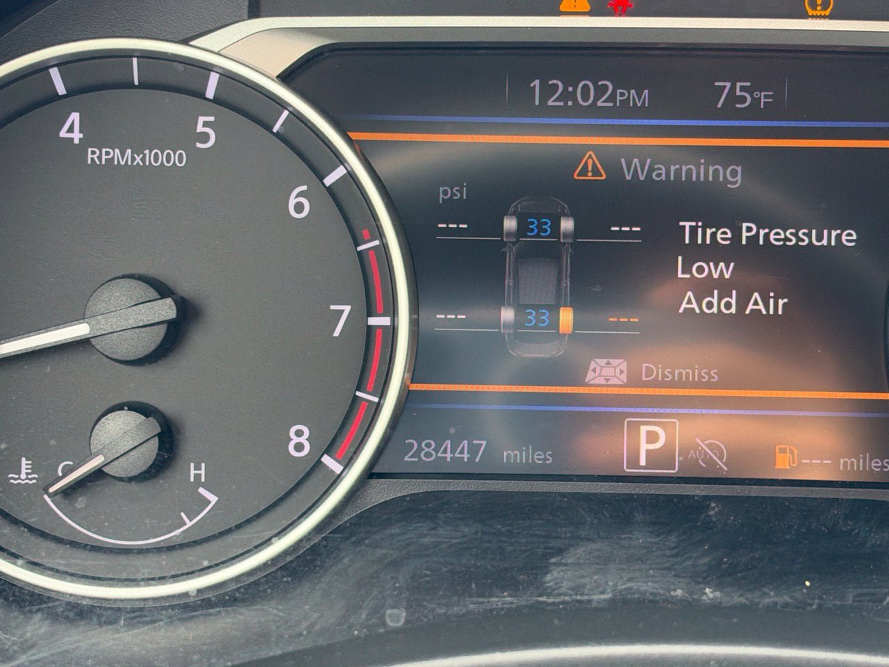 Used 2025 Nissan Sentra SV FWD image 8