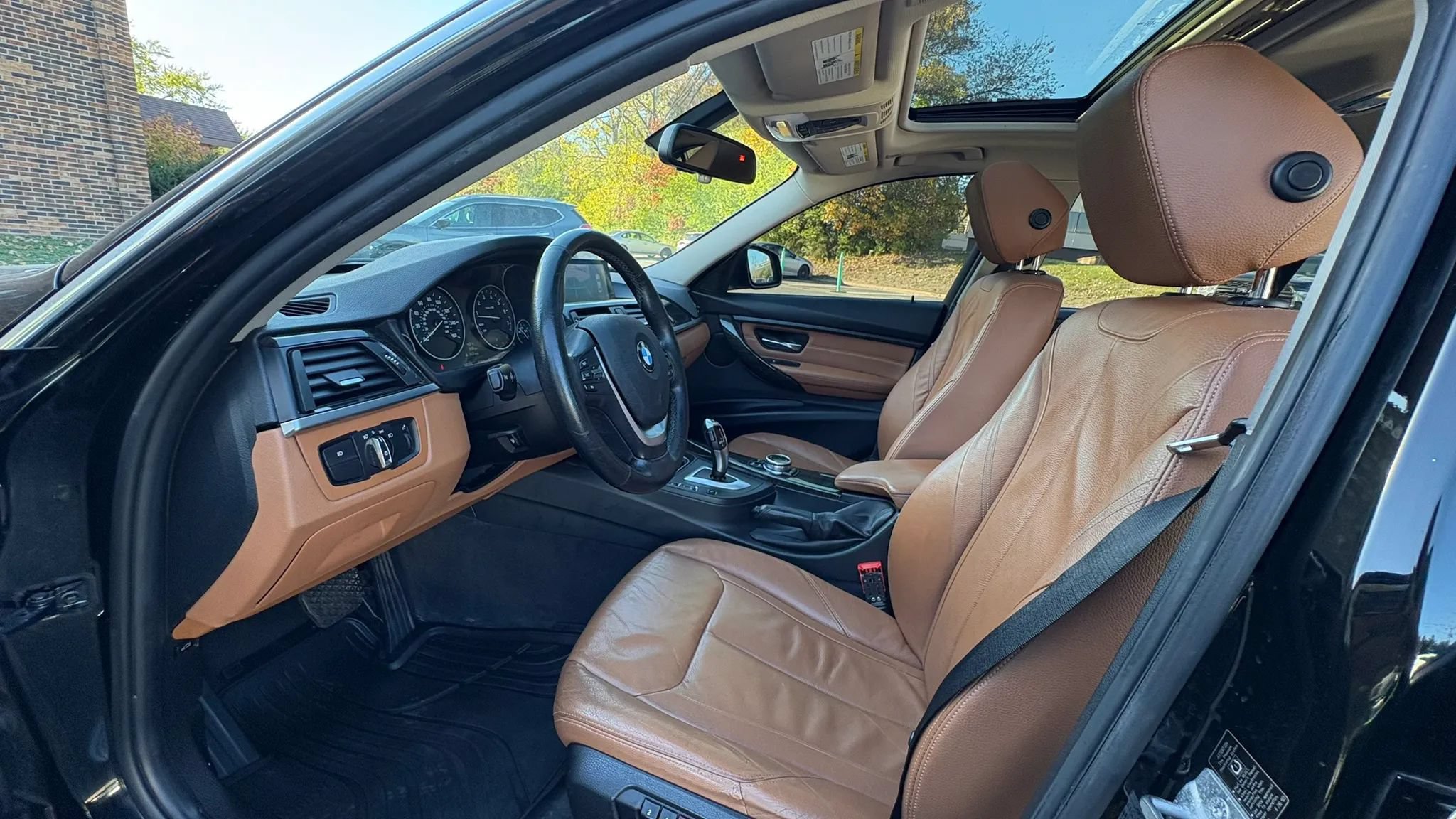 Used 2014 BMW 328i xDrive Sedan w/ Premium Package AWD/4WD image 20