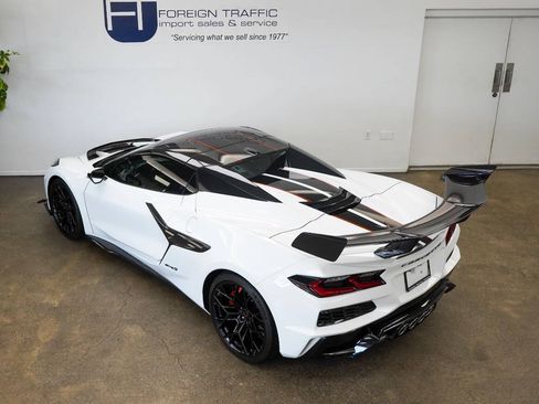 Used 2026 Chevrolet Corvette ZR1 w/ ZR1 Carbon Fiber Aero Package RWD image 11