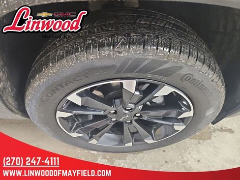Used 2026 Chevrolet Equinox RS w/ LPO, Floor Liner Package AWD/4WD image 9