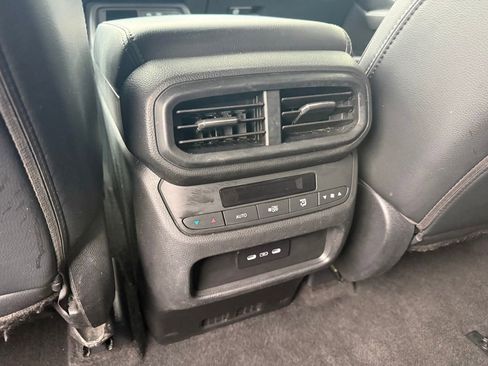 Used 2024 Honda Pilot EX-L image 31