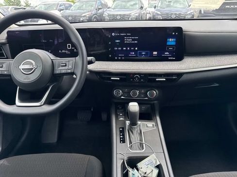 New 2026 Nissan Kicks S FWD image 18