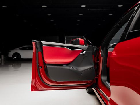 Used 2021 Tesla Model S Performance image 49