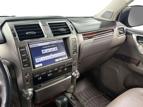 Used 2013 Lexus GX 460 image 20