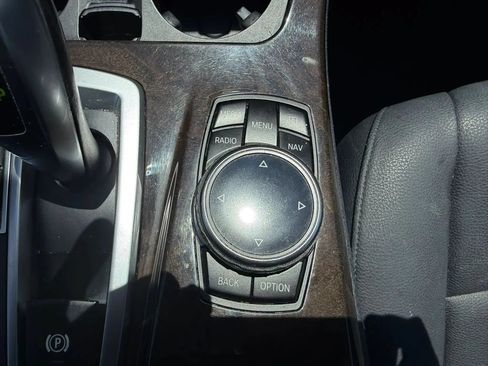 Used 2014 BMW 528i xDrive Sedan AWD/4WD image 28