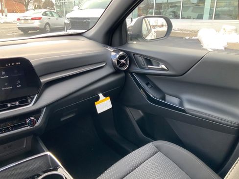 New 2026 Chevrolet Equinox LT w/ Midnight Edition image 15