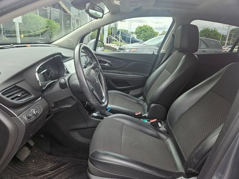 Used 2019 Buick Encore Preferred FWD image 6