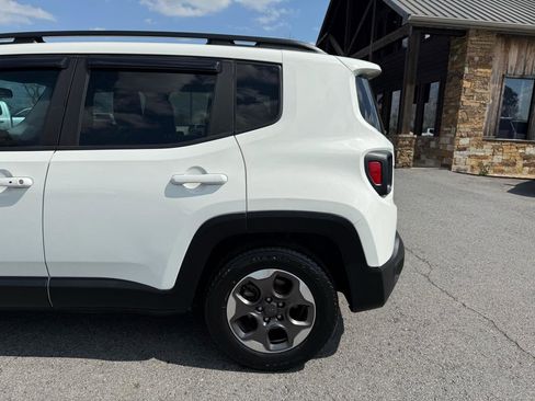 Used 2017 Jeep Renegade Sport w/ Power & Air Group image 32