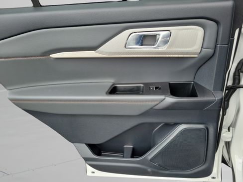 New 2026 Ford Explorer Active AWD/4WD image 14