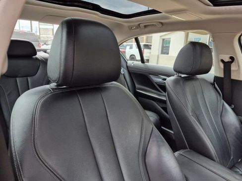 Used 2018 BMW 740i RWD image 16