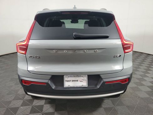 Certified 2025 Volvo XC40 B5 Plus w/ Protection Package Premier AWD/4WD image 5