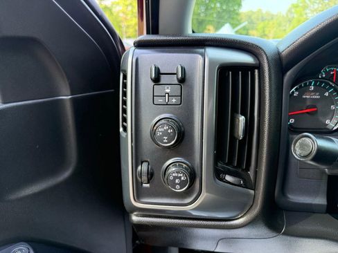 Used 2016 Chevrolet Silverado 1500 LT w/ All Star Edition image 33