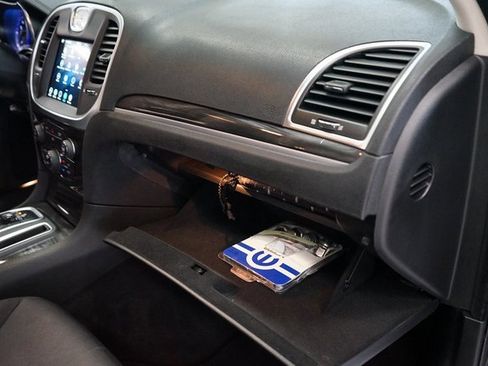 Used 2021 Chrysler 300 Touring w/ Sport Appearance Package image 40