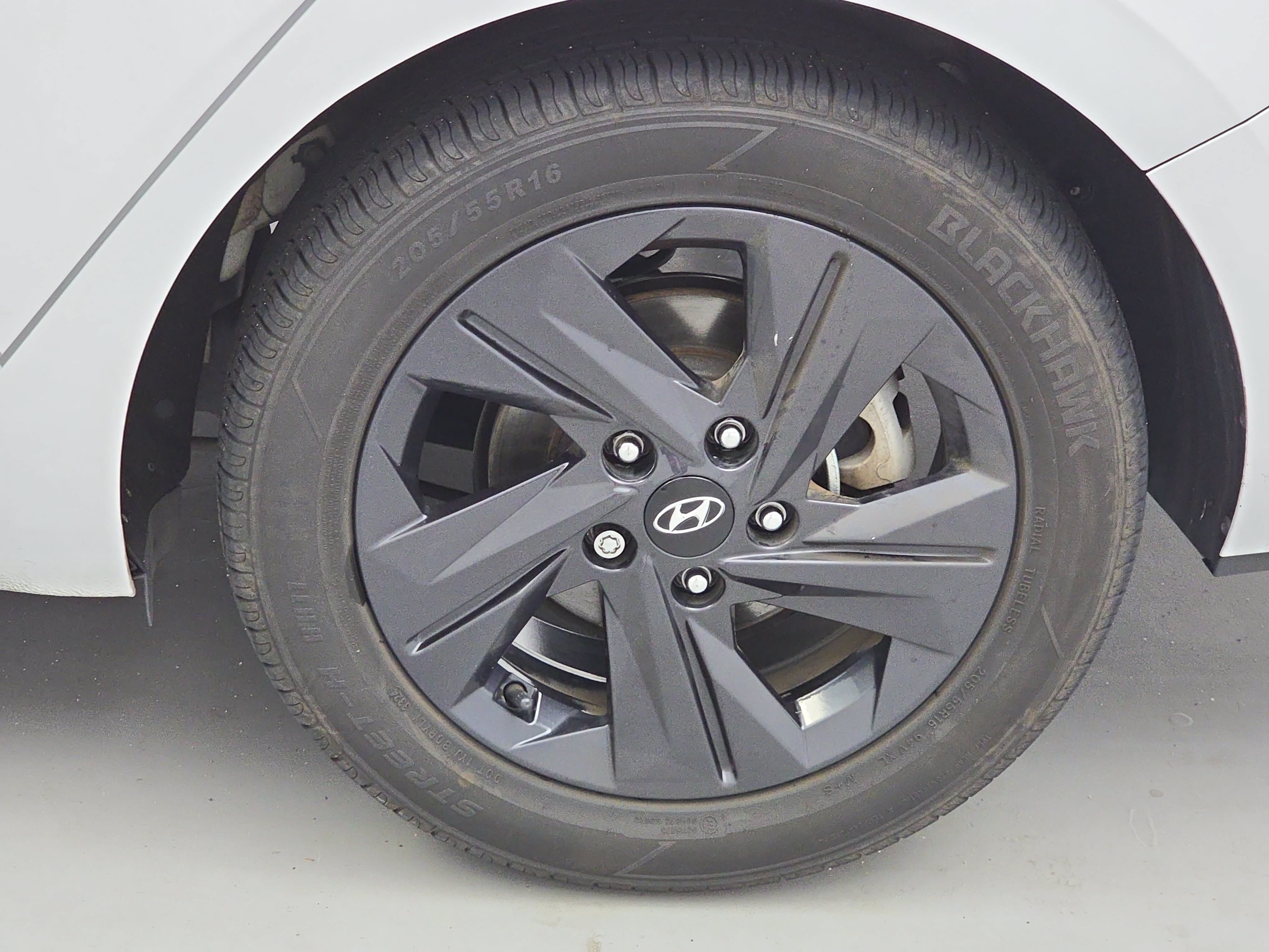 Used 2022 Hyundai Elantra SEL FWD image 31