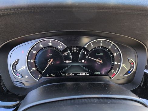 Used 2017 BMW 540i RWD image 21
