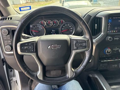 Used 2019 Chevrolet Silverado 1500 LT Trail Boss image 13