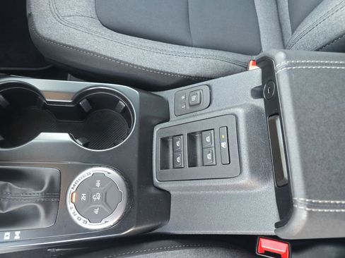 Used 2025 Ford Bronco Big Bend image 11