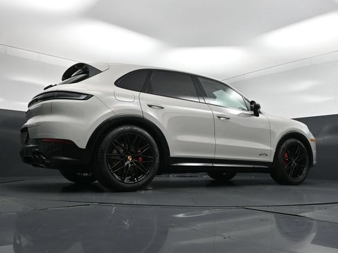 New 2026 Porsche Cayenne GTS AWD/4WD image 29