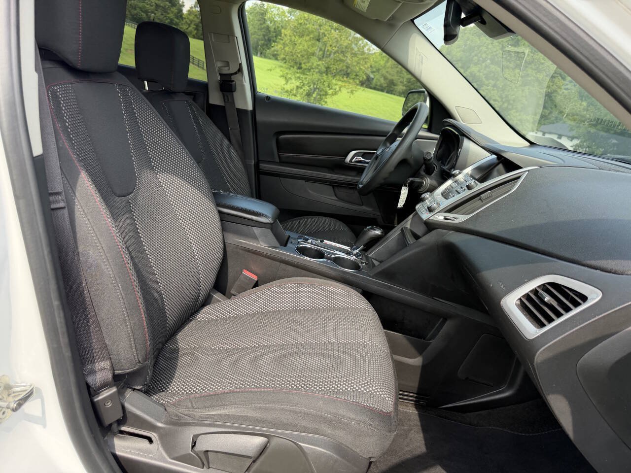 Used 2017 GMC Terrain SLE AWD/4WD image 33
