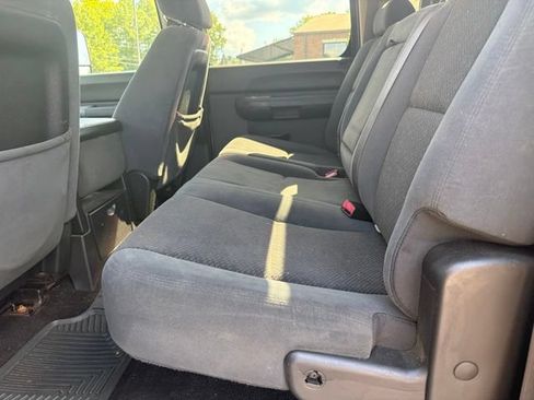 Used 2008 Chevrolet Silverado 3500 LT w/ Suspension Package, Off-Road AWD/4WD image 7