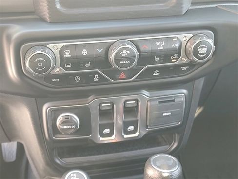 Certified 2022 Jeep Wrangler Sport S image 19