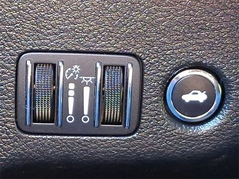 Used 2020 Dodge Charger SXT w/ Blacktop Package image 24