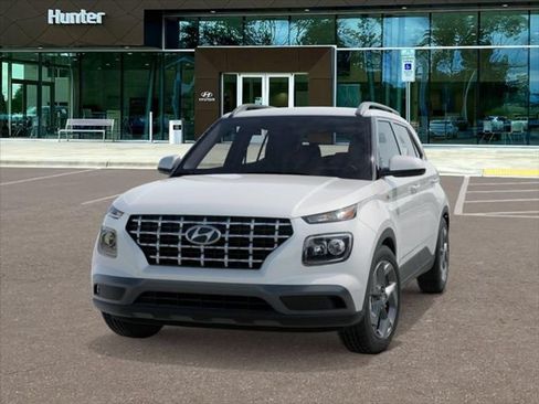 Used 2026 Hyundai Venue SEL FWD image 6