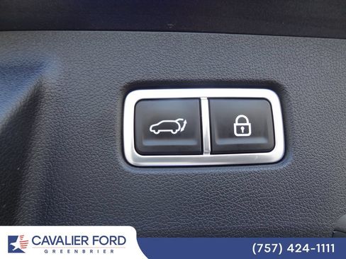 Used 2023 Kia Sorento SX AWD/4WD image 12