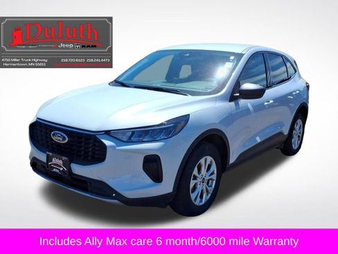 Used 2025 Ford Escape Active AWD/4WD image 1