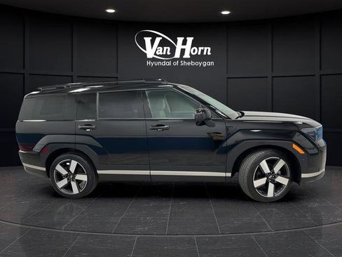 Used 2025 Hyundai Santa Fe Limited AWD/4WD image 8