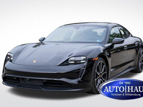 Used 2022 Porsche Taycan image 1