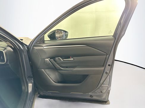 Used 2025 MAZDA CX-50 AWD 2.5 S w/ Premium Package image 31