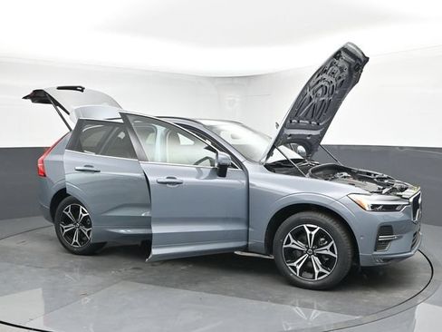 Used 2022 Volvo XC60 B5 Momentum w/ Advanced Package AWD/4WD image 52
