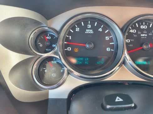 Used 2013 GMC Sierra 2500 SLE w/ SLE Preferred Package RWD image 24