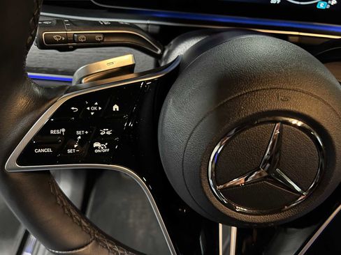 Certified 2025 Mercedes-Benz GLS 450 4MATIC image 28