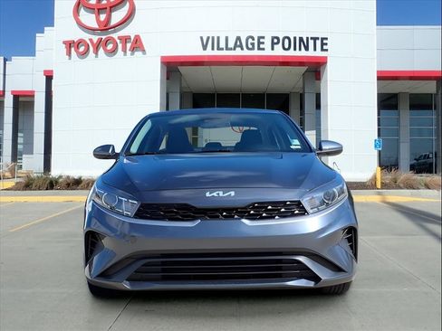 Used 2023 Kia Forte LXS image 9