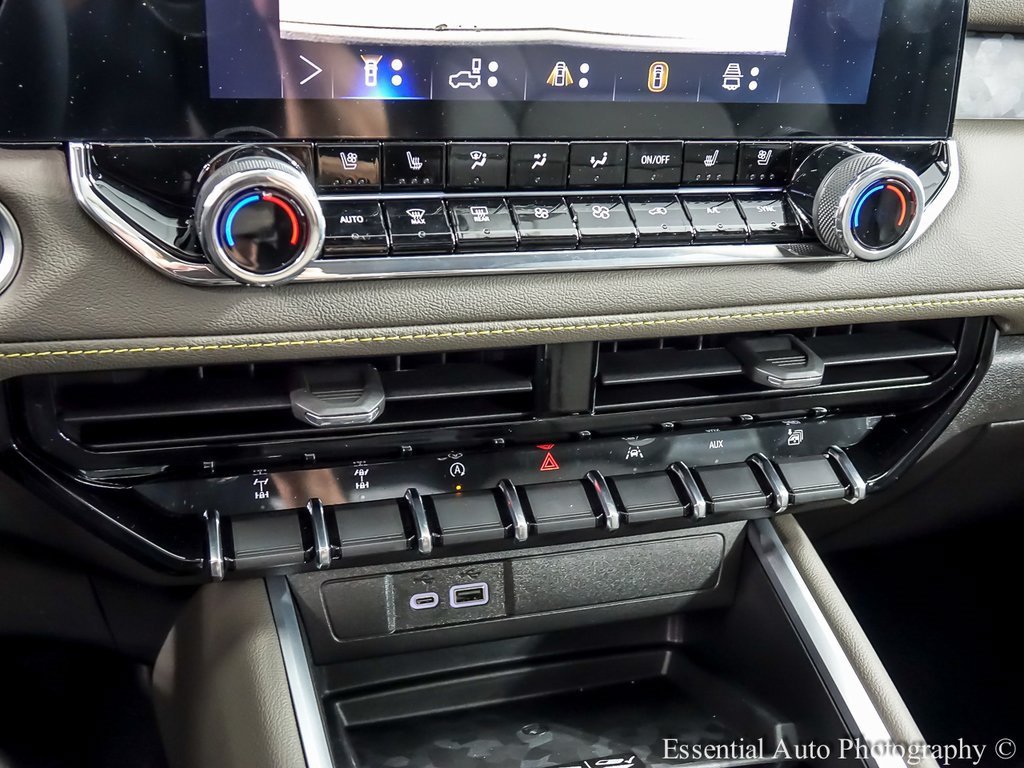 New 2026 Chevrolet Colorado ZR2 w/ Technology Package AWD/4WD image 19