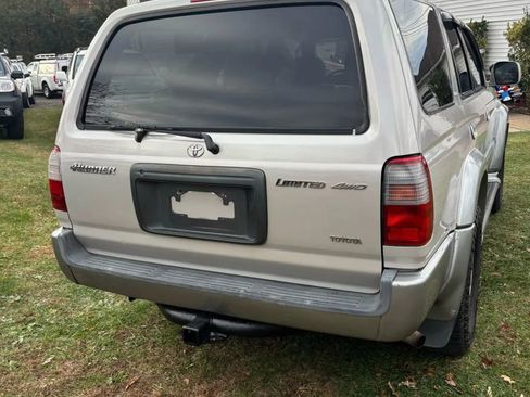 Used 2000 Toyota 4Runner Limited image 7
