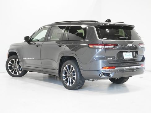 New 2025 Jeep Grand Cherokee L Overland w/ Advanced Protech Group III image 5