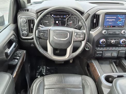 Used 2021 GMC Sierra 2500 Denali w/ Denali Ultimate Package AWD/4WD image 9