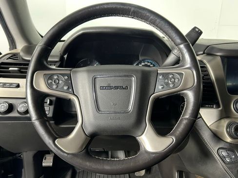 Used 2018 GMC Yukon Denali w/ Open Road Package image 29