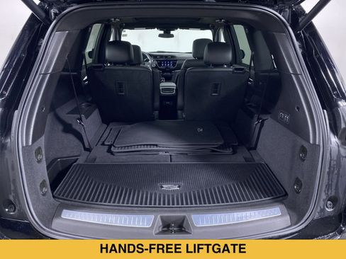 Certified 2024 Cadillac XT6 Sport w/ LPO, ONYX Package AWD/4WD image 16