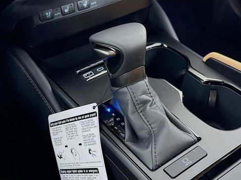 New 2025 Lexus ES 350 w/ Premium Package image 15