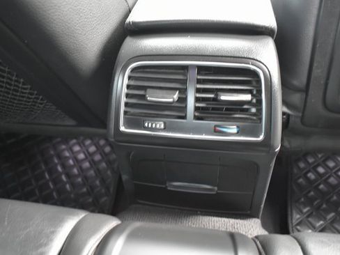 Used 2010 Audi A5 2.0T Premium image 26